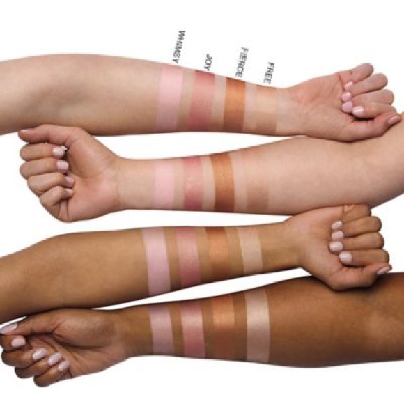 bareMinerals BAREPRO Glow Highlighter in Fierce - Picture 3 of 3